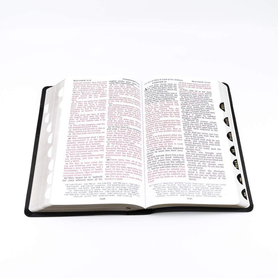 Personalized KJV Personal Size Reference Bible Giant Print Leather-Look Black Indexed